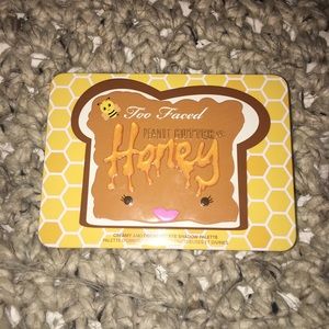 Too Faced PB&Honey Palette
